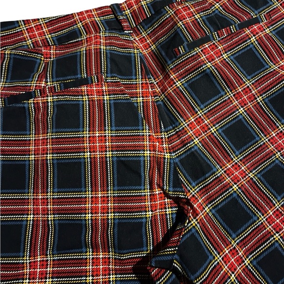 Slim fit Tapered Pants - Picture 2 of 4